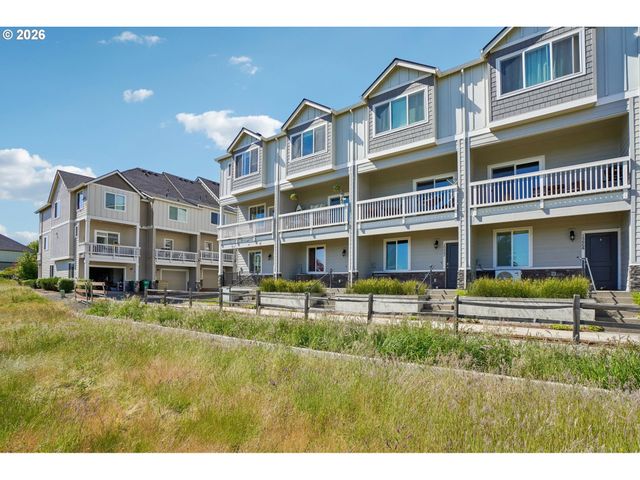 15708 Nw BLUEBLOSSOM St, Portland, OR 97229