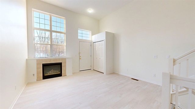 1906 Lindsay Lane, Ann Arbor, MI 48104