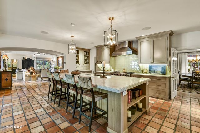 3007 N MANOR Drive W, Phoenix, AZ 85014