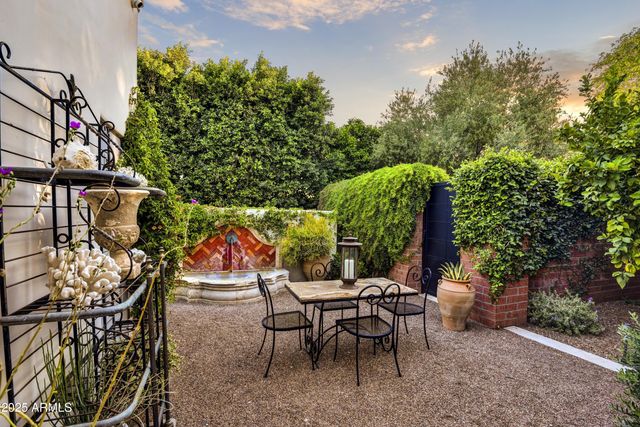 3007 N MANOR Drive W, Phoenix, AZ 85014