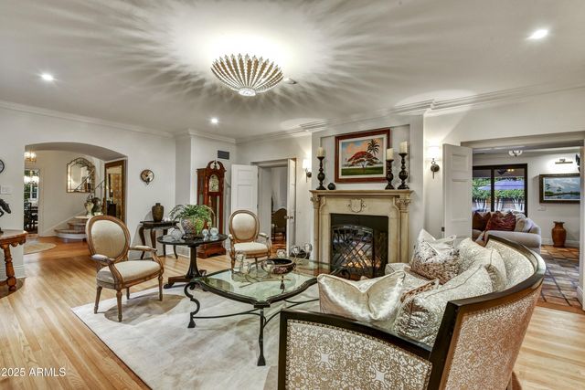 3007 N MANOR Drive W, Phoenix, AZ 85014