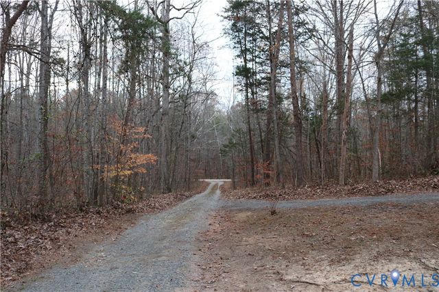 128 Quarry, Cumberland, VA 23040