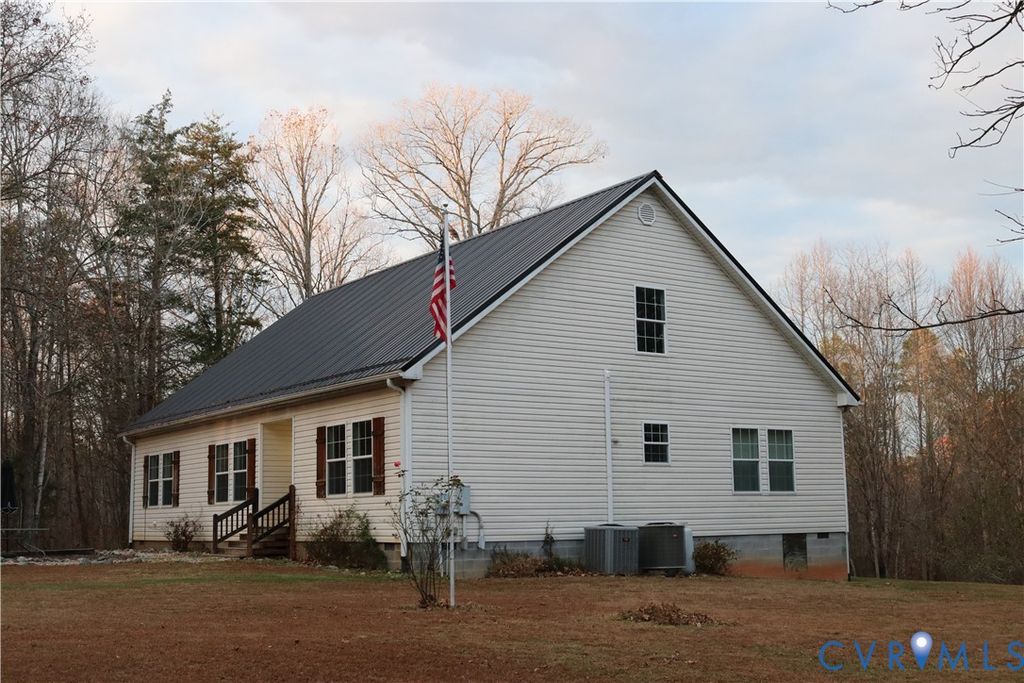 128 Quarry, Cumberland, VA 23040