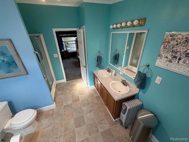 256 Fox Chase Boulevard, Grand Blanc, MI 48439