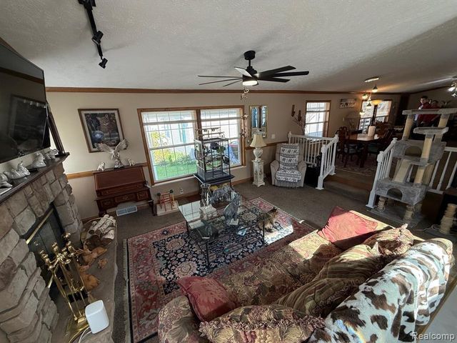 256 Fox Chase Boulevard, Grand Blanc, MI 48439