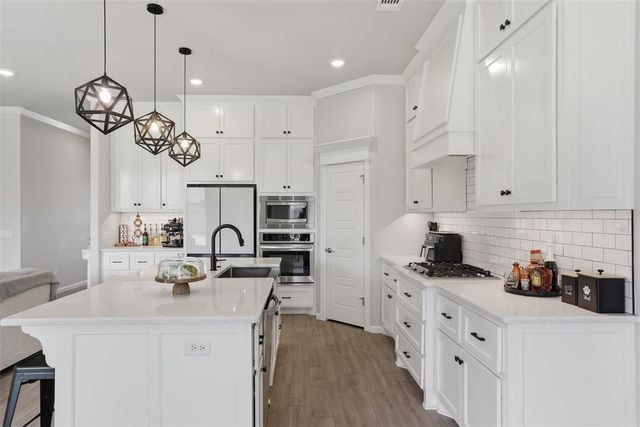 8204 NW 161st Terrace, Edmond, OK 73013