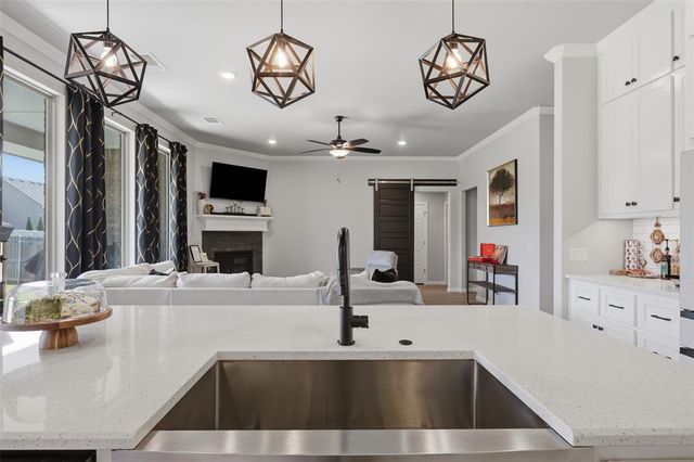 8204 NW 161st Terrace, Edmond, OK 73013