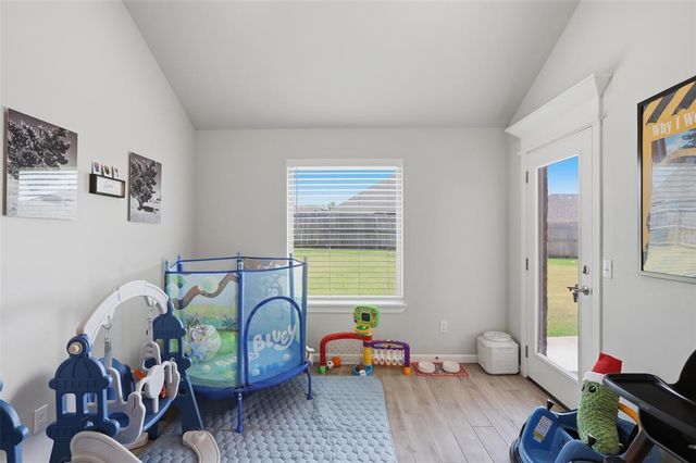 8204 NW 161st Terrace, Edmond, OK 73013