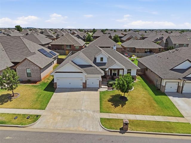 8204 NW 161st Terrace, Edmond, OK 73013