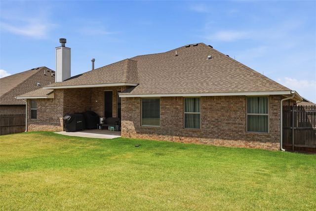 8204 NW 161st Terrace, Edmond, OK 73013