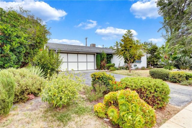 11142 Gaynor, Granada Hills, CA 91344