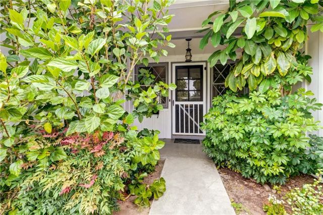 11142 Gaynor, Granada Hills, CA 91344
