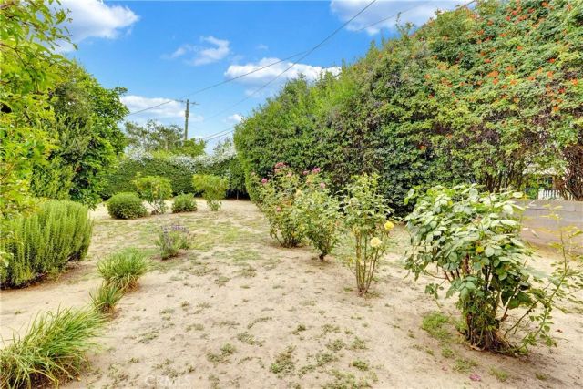 11142 Gaynor, Granada Hills, CA 91344