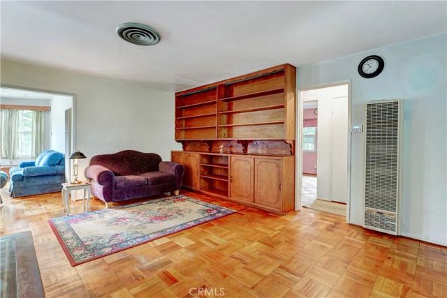 11142 Gaynor, Granada Hills, CA 91344