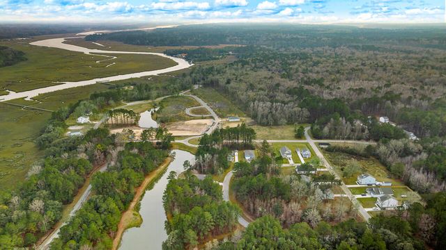 240 Castle Hill Drive, Yemassee, SC 29945