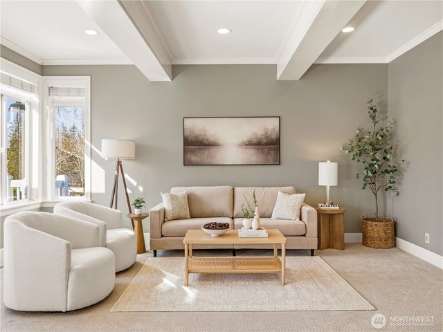 23919 SE 8th Place, Sammamish, WA 98075