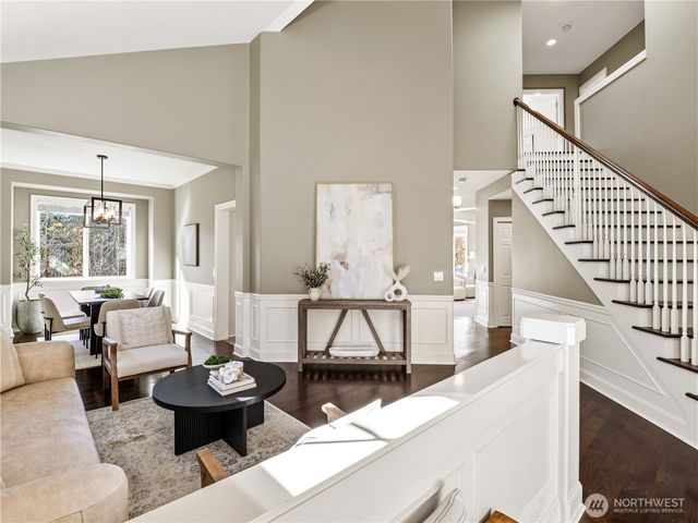 23919 SE 8th Place, Sammamish, WA 98075