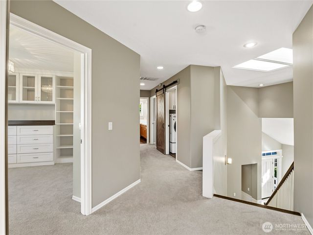 23919 SE 8th Place, Sammamish, WA 98075