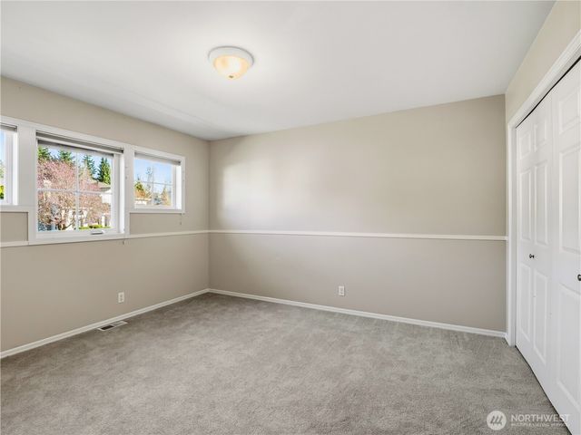 23919 SE 8th Place, Sammamish, WA 98075