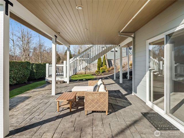 23919 SE 8th Place, Sammamish, WA 98075