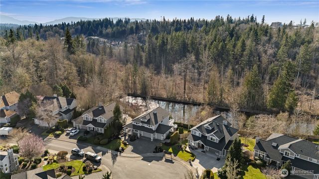 23919 SE 8th Place, Sammamish, WA 98075