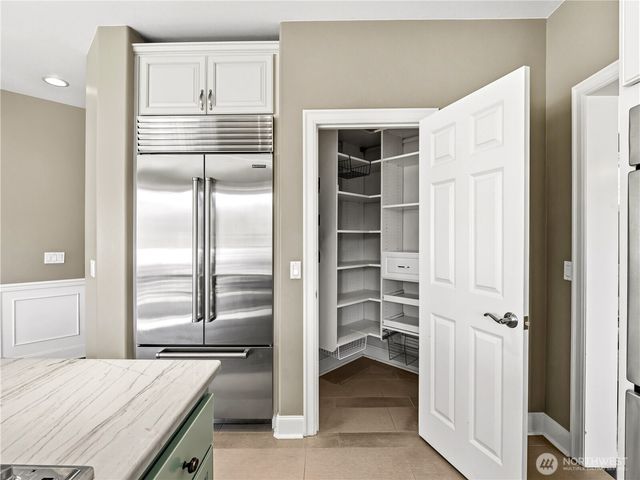 23919 SE 8th Place, Sammamish, WA 98075