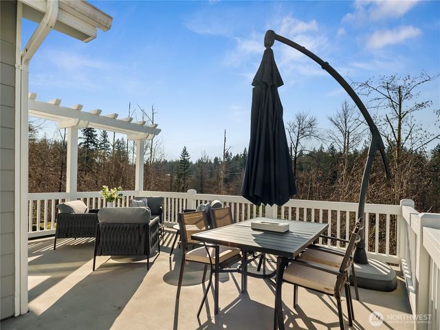 23919 SE 8th Place, Sammamish, WA 98075