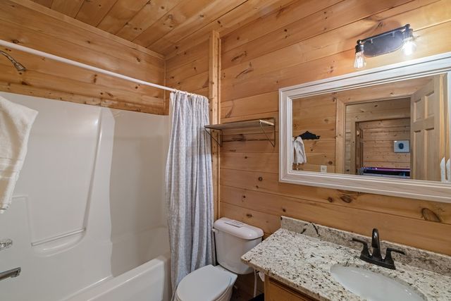 258 Dupont Drive, Blue Ridge, GA 30522