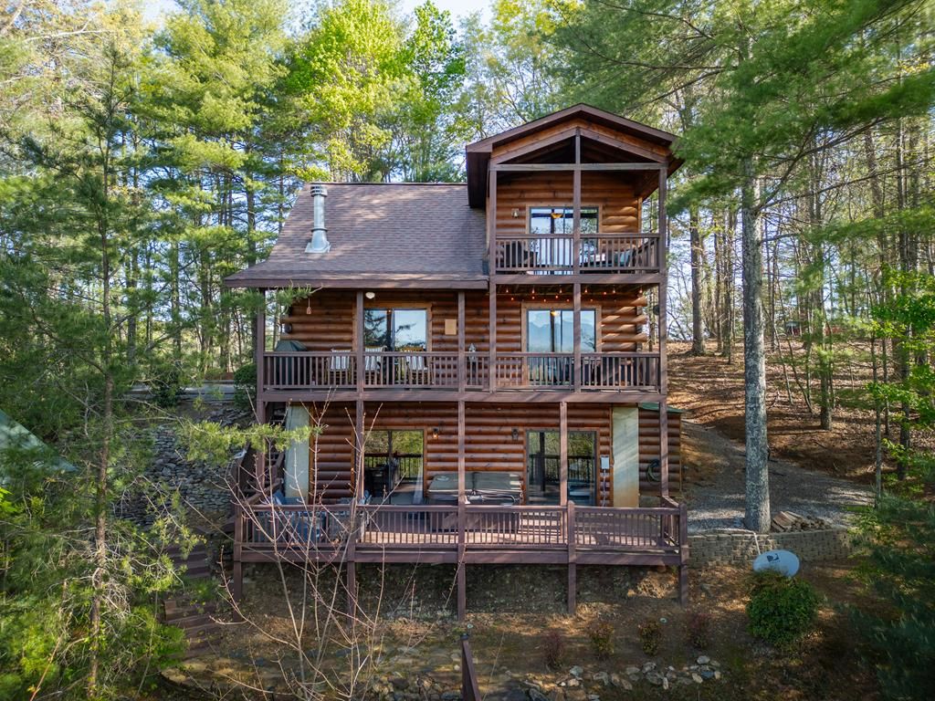 258 Dupont Drive, Blue Ridge, GA 30522