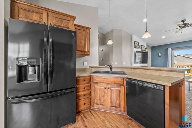 4812 S Tribbey Trl, Sioux Falls, SD 57106
