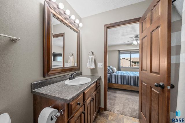 4812 S Tribbey Trl, Sioux Falls, SD 57106