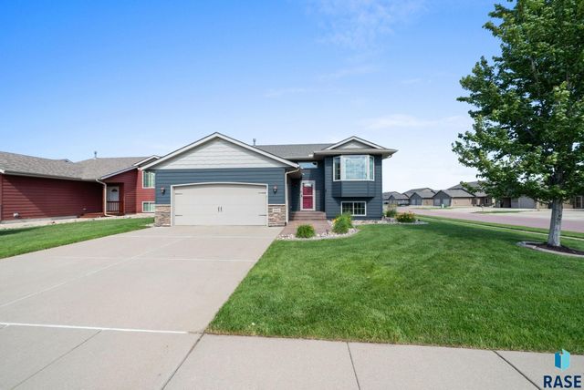 4812 S Tribbey Trl, Sioux Falls, SD 57106