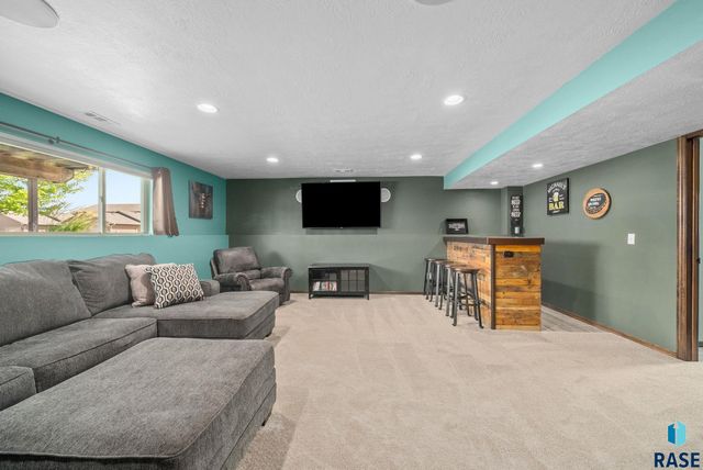 4812 S Tribbey Trl, Sioux Falls, SD 57106