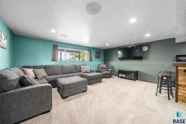 4812 S Tribbey Trl, Sioux Falls, SD 57106