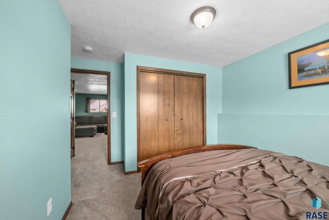 4812 S Tribbey Trl, Sioux Falls, SD 57106