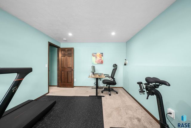4812 S Tribbey Trl, Sioux Falls, SD 57106