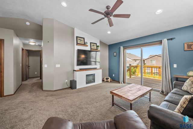 4812 S Tribbey Trl, Sioux Falls, SD 57106