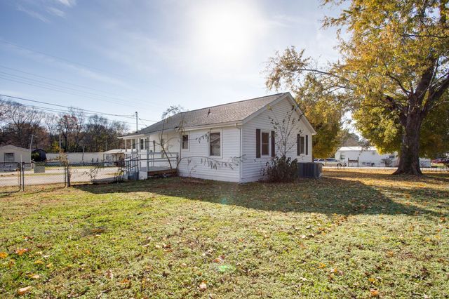 804 Brown St, Columbia, TN 38401