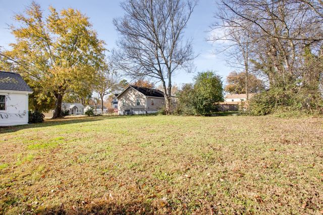 804 Brown St, Columbia, TN 38401