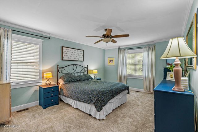 17 Kimberly Lane, Queensbury, NY 12804