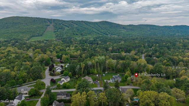 17 Kimberly Lane, Queensbury, NY 12804