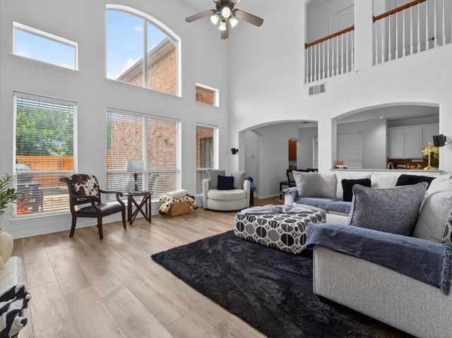 14731 Snowshill Drive, Frisco, TX 75035