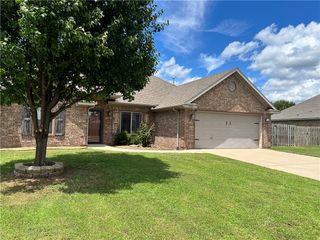 702 Custer Street, Prairie Grove, AR 72753