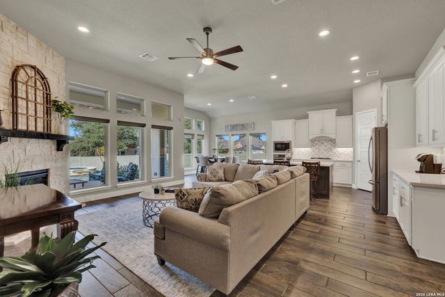 1181 HAMMOCK GLN, New Braunfels, TX 78132