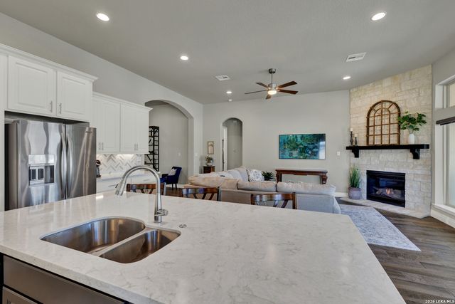 1181 HAMMOCK GLN, New Braunfels, TX 78132