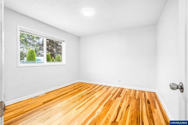 389 Apple Blossom Av N, Keizer, OR 97303
