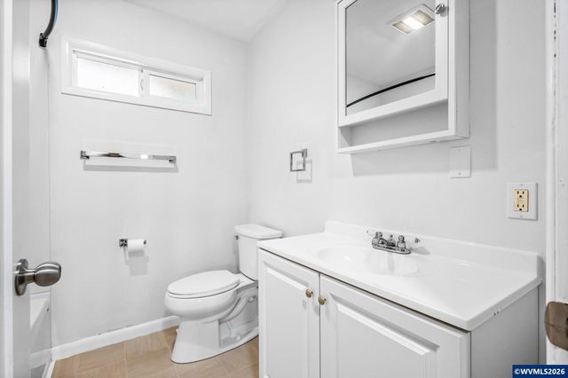 389 Apple Blossom Av N, Keizer, OR 97303