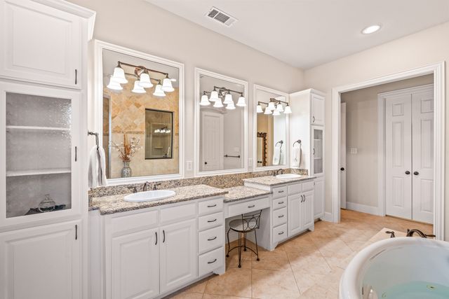 600 Joshua Road, Lantana, TX 76226