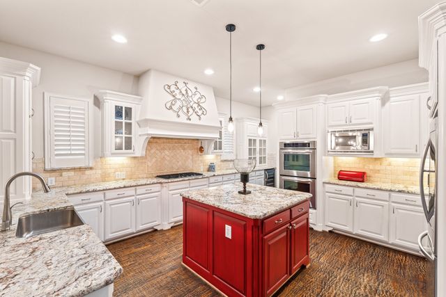 600 Joshua Road, Lantana, TX 76226