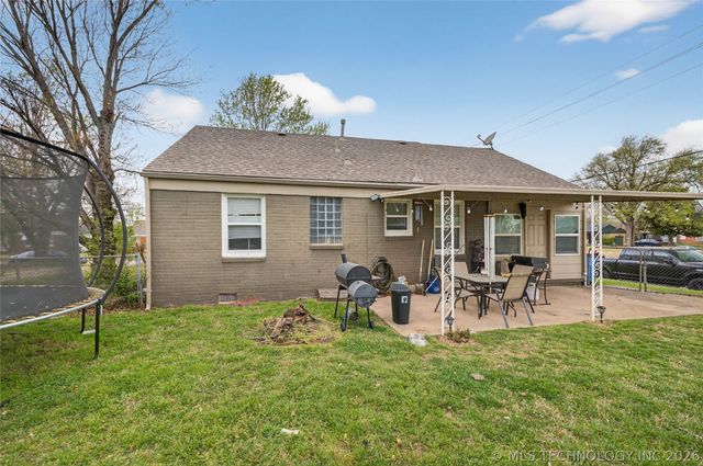 903 S Richmond Avenue, Tulsa, OK 74112